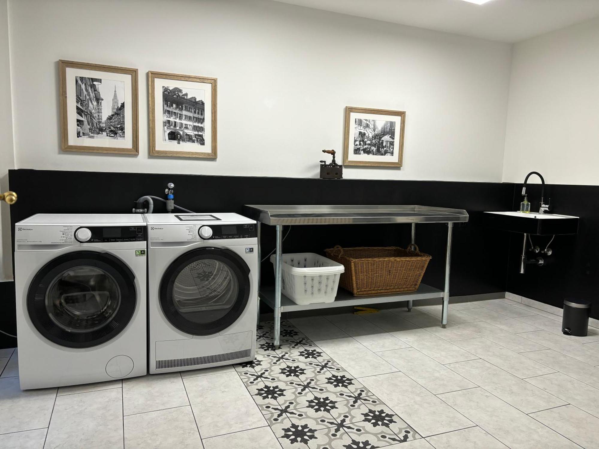 Historical, Bright & Beautiful In Old City - 3Rd Floor Bern Luaran gambar
